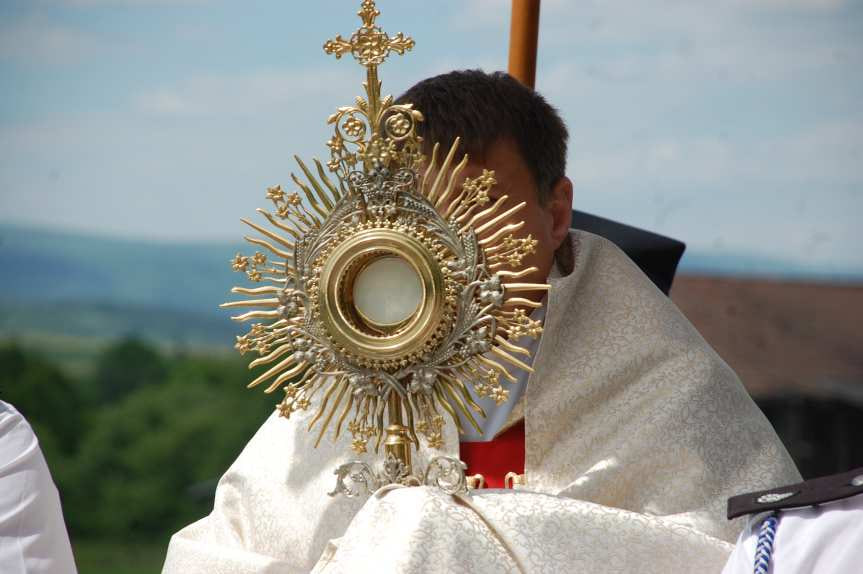 Boże Ciało w Sadkach - parafia Nienaszów