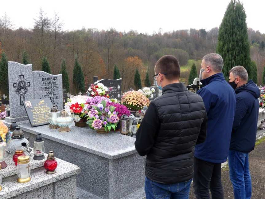 Ksiądz Stanisław Kołodziej patronem ronda w Bączalu Górnym