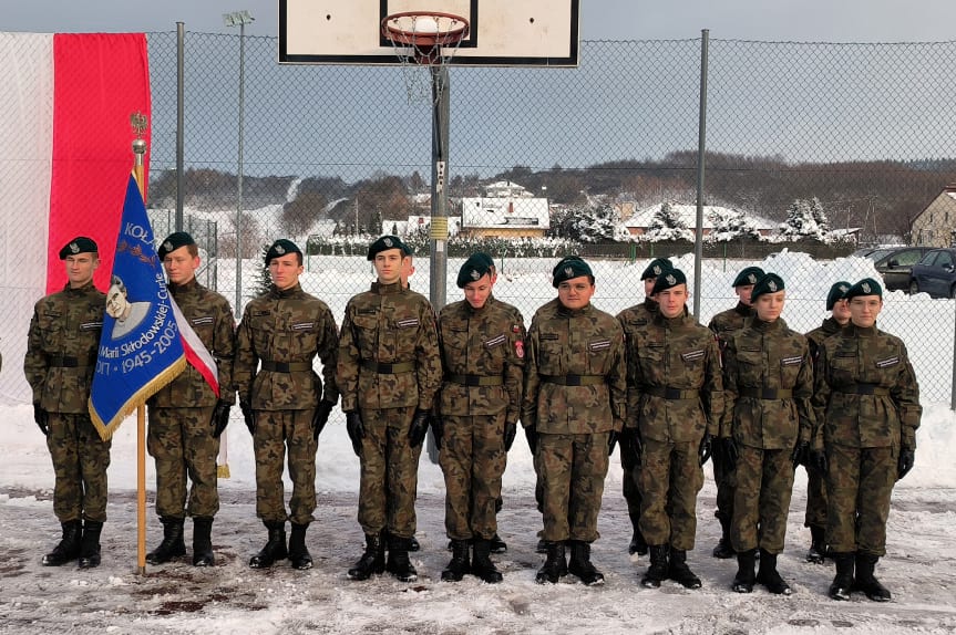 LO w Kołaczycach ślubowanie uczniów