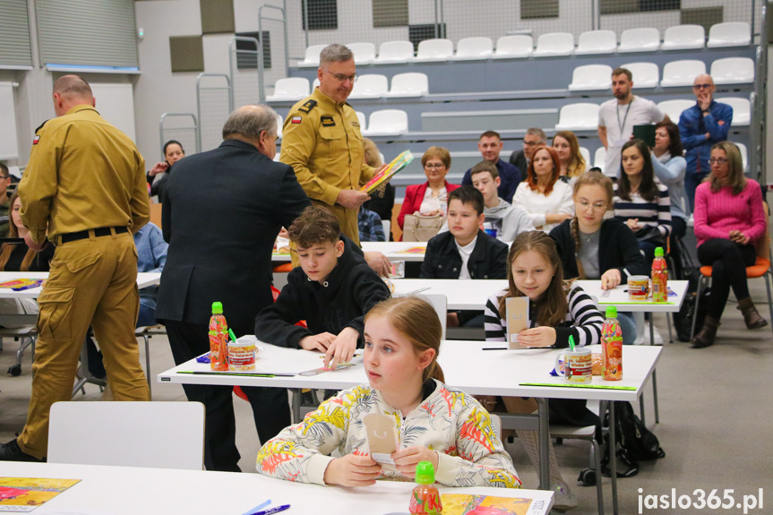 Młodzież zapobiega pożarom w Jaśle 2024