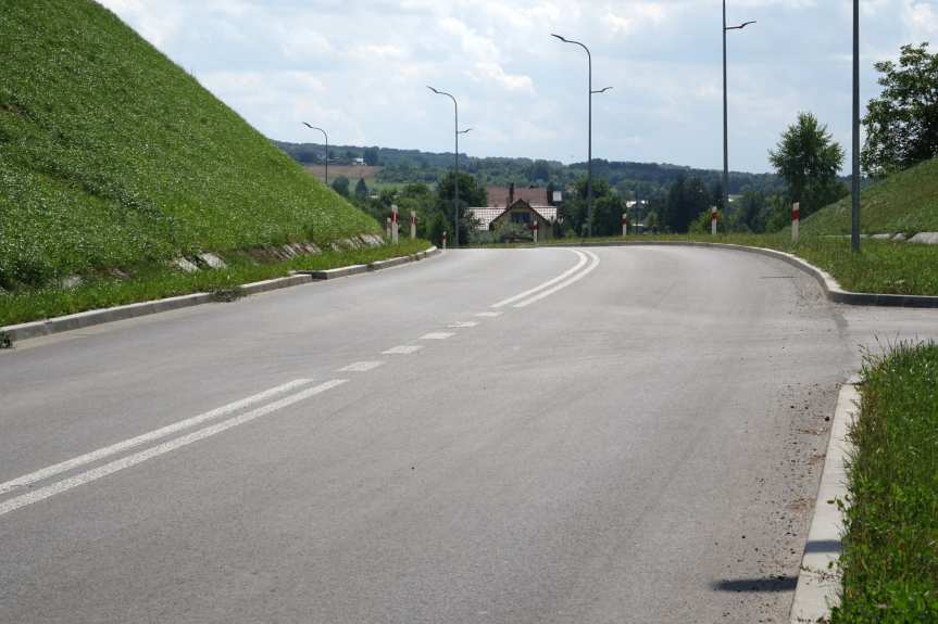 Od ronda do ronda w Jaśle. Nowy odcinek drogi wojewódzkiej