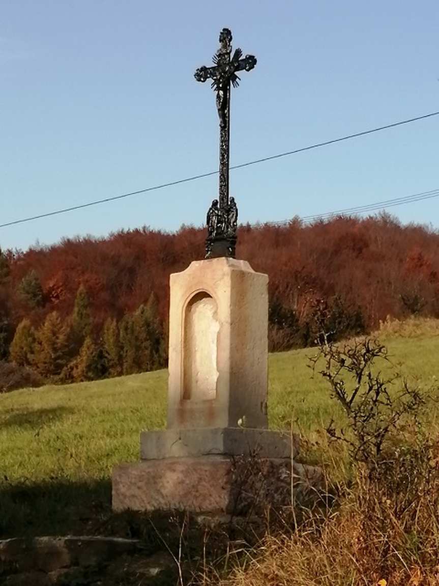 Odnowione kapliczki i przydrożne krzyże w Żydowskiem