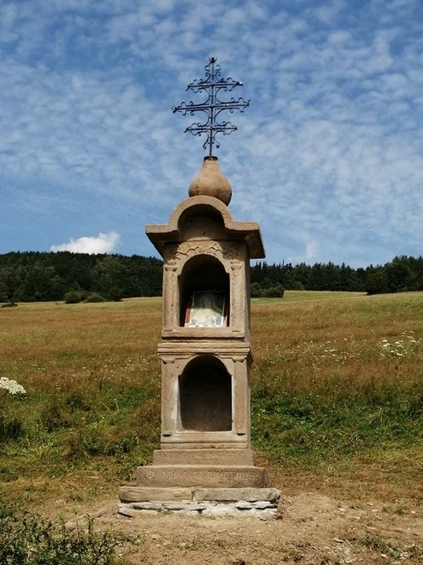 Odnowione kapliczki i przydrożne krzyże w Żydowskiem