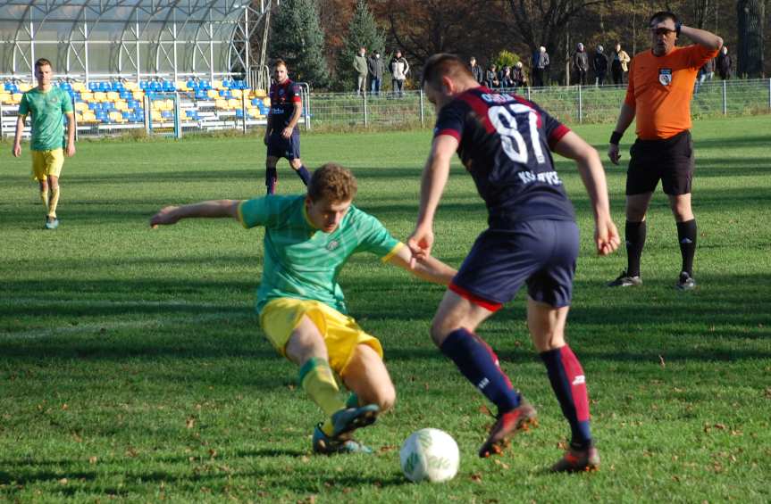 Piłka nożna. V liga krośnieńska. Derby powiatu jasielskiego w Kołaczycach na remis. Szczęście Tempa. Porażka Skołyszyna