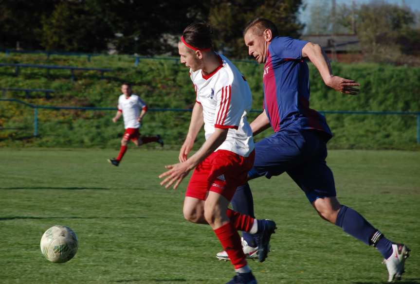 Piłka nożna. V liga. Tempo Nienaszów szybko zgasiło Iskrę