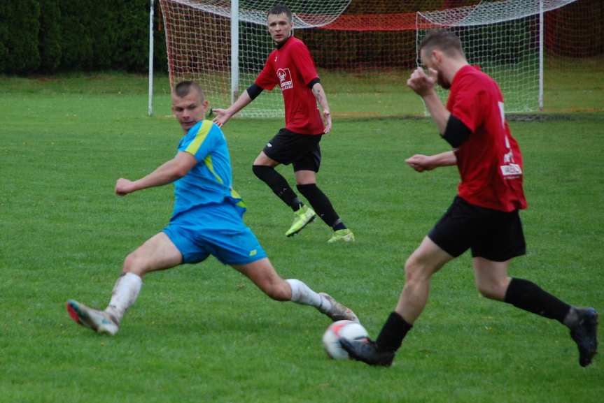 Piłka nożna. V liga. Trzeci wiosenny remis LKS Skołyszyn