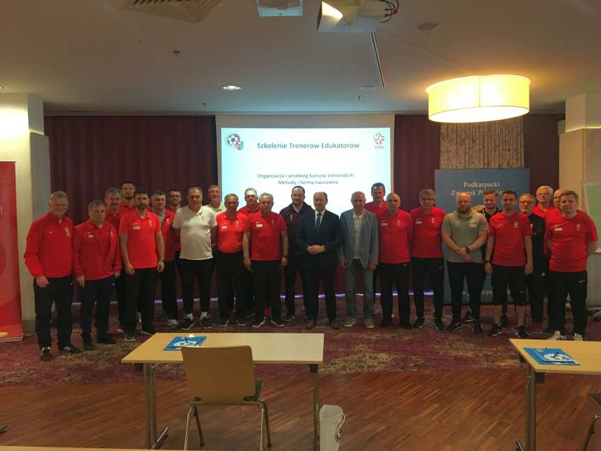 Podkarpacki Związek Piłki Nożnej zorganizował konferencję trenerów edukatorów