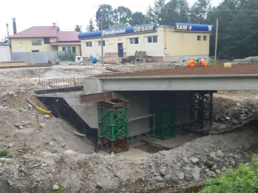 Przebudowa mostów w Desznicy i Cieklinie