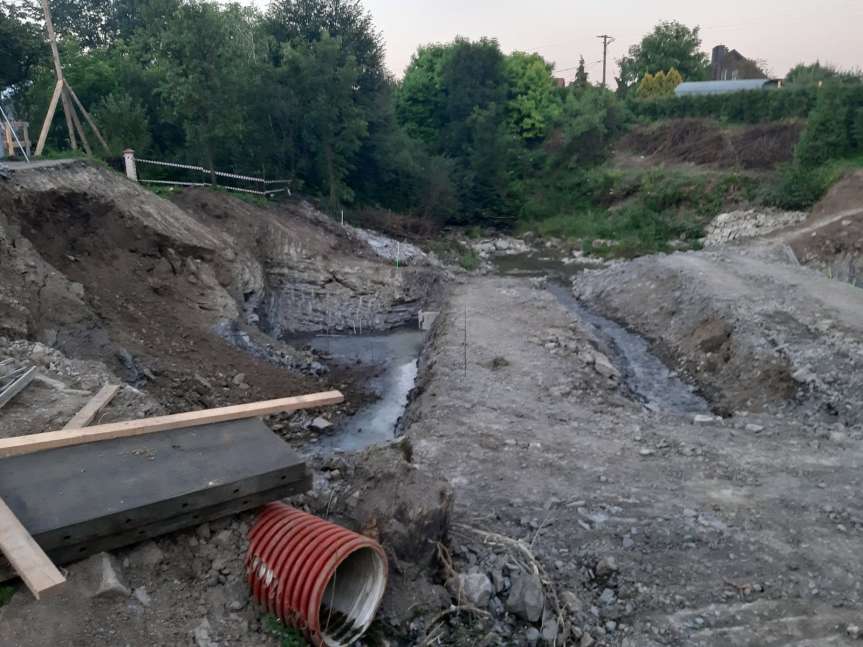 Przebudowa mostów w Desznicy i Cieklinie