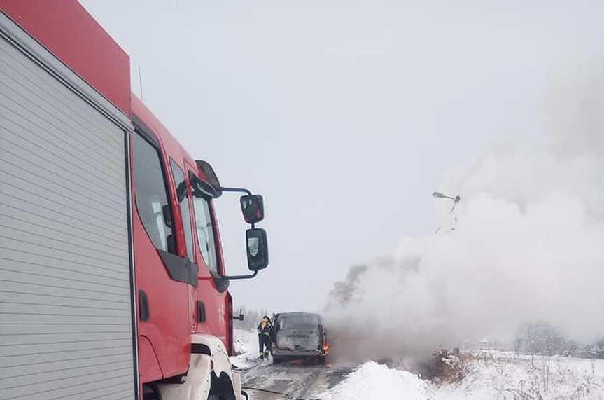 Sławęcin. Spłonął bus