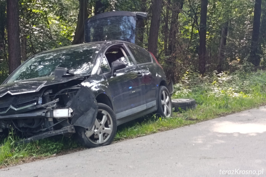 Dachowanie osobowego citroena Dachowanie osobowego citroena
