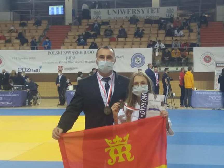 Judo. Mistrzostwa Polski Młodziczek w Poznaniu. Złoty medal Celiny Niedźwiedź