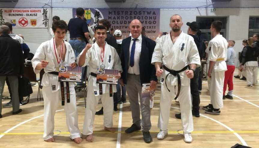 Karate. Medale jaślan w Mistrzostwach Makroregionu Południowego