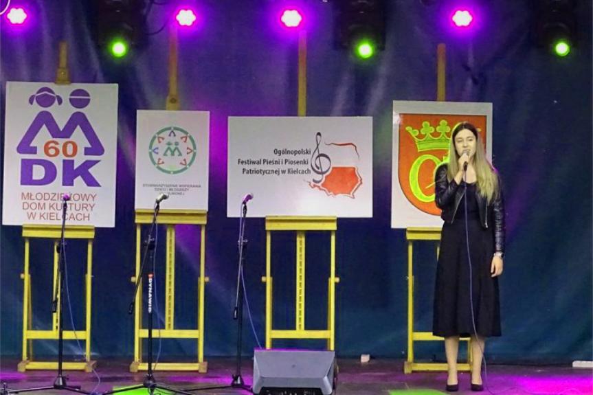 Karolina Polak wyśpiewała II miejsce na V Ogólnopolskim Festiwalu Pieśni Patriotycznej 