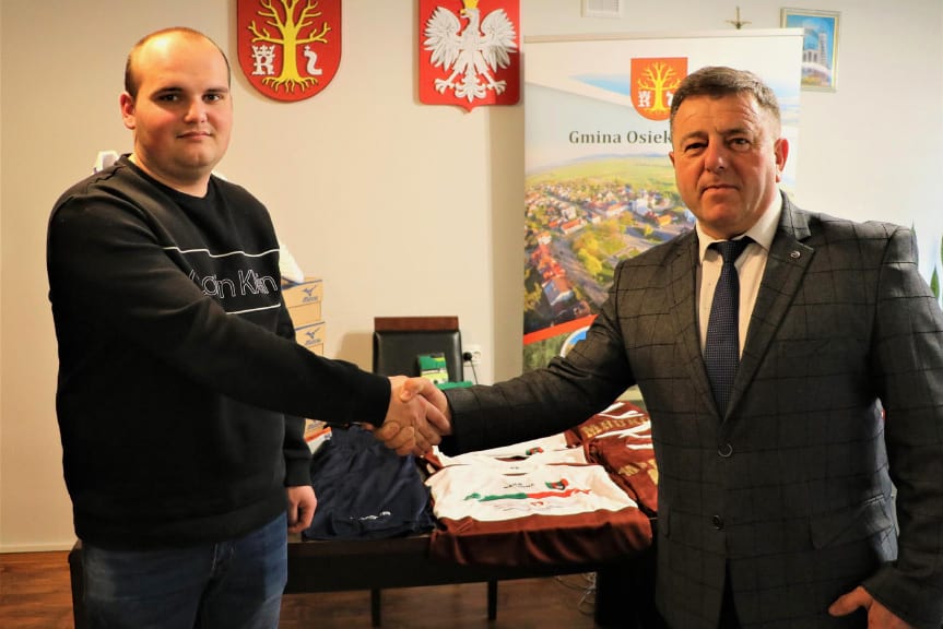 Klub sportowy Zamczysko Mrukowa otrzymał nowy sprzęt
