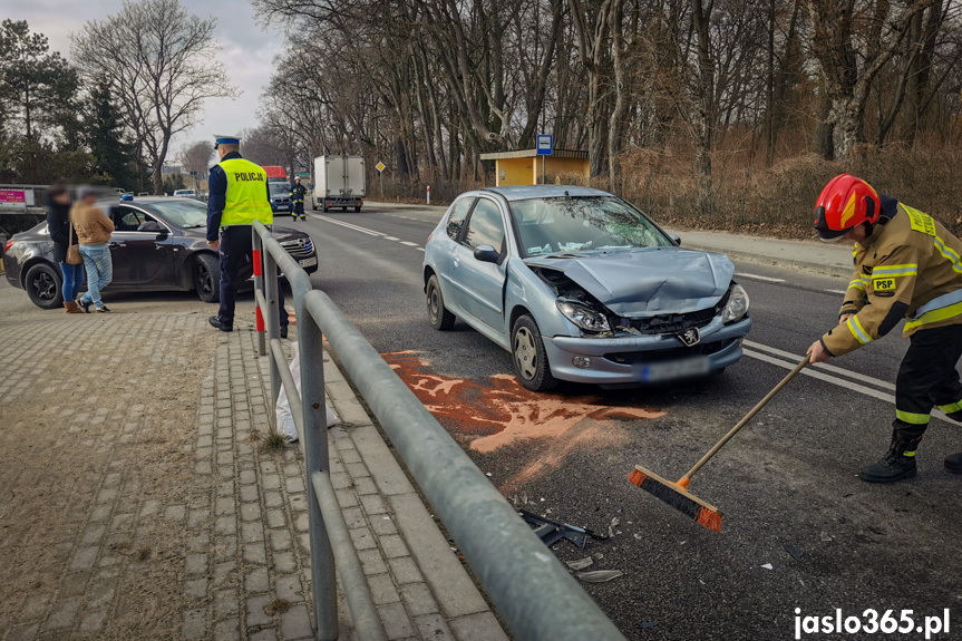 Kolizja w Szebniach na DK28