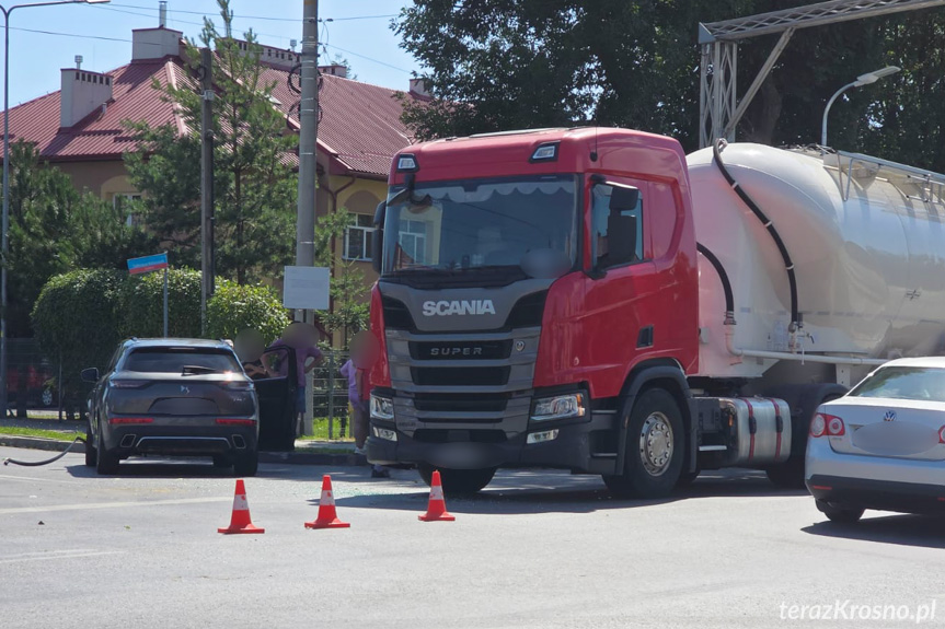 Łężany. Zderzenie trzech samochodów Łężany. Zderzenie trzech samochodów