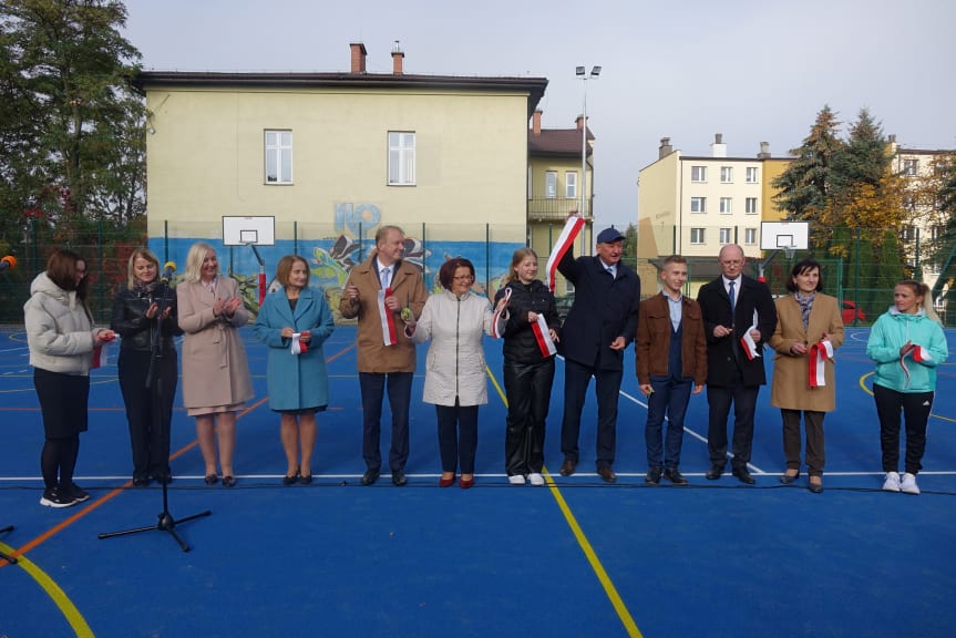 Nowe boisko przy I LO w Jaśle otwarte