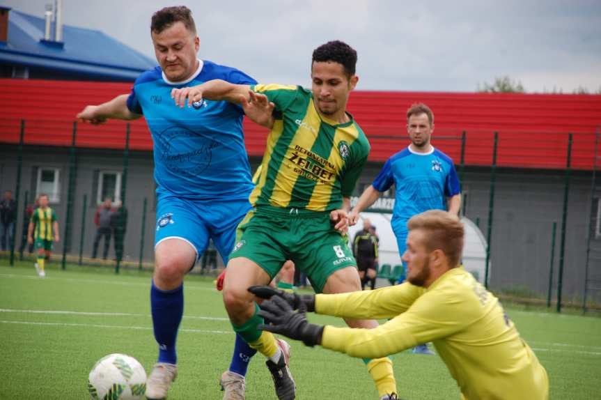 Piłka nożna. V liga. Angelo Amorim Medina ustrzelił hat-tricka. Czeluśnica rozbiła Szarotkę Uherce