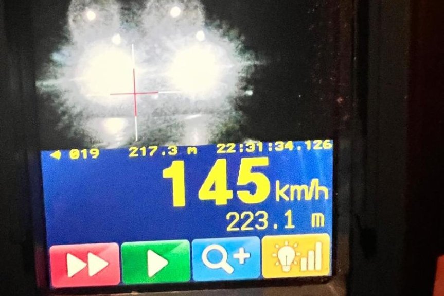 Pirat drogowy w BMW ukarany. 19-latek dostał 8 tys. zł mandatu