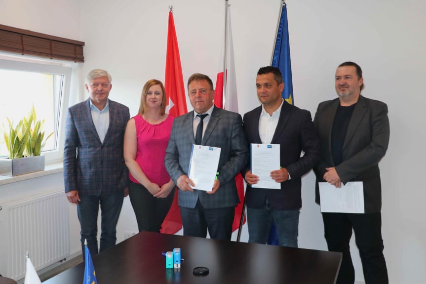Podpisano umowy na budowę kanalizacji sanitarnej w Gminie Osiek Jasielski