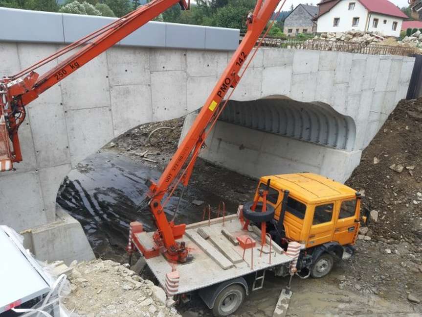 Powiat jasielski. Przebudowa mostów w Desznicy i Cieklinie