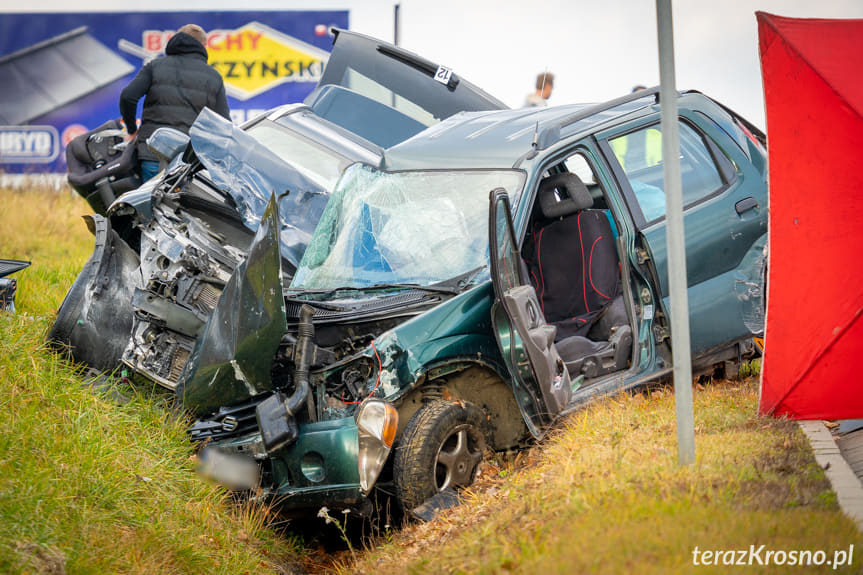 REGION. Zderzenie dwóch samochodów w Jaworniku. Zginęła 45-latka