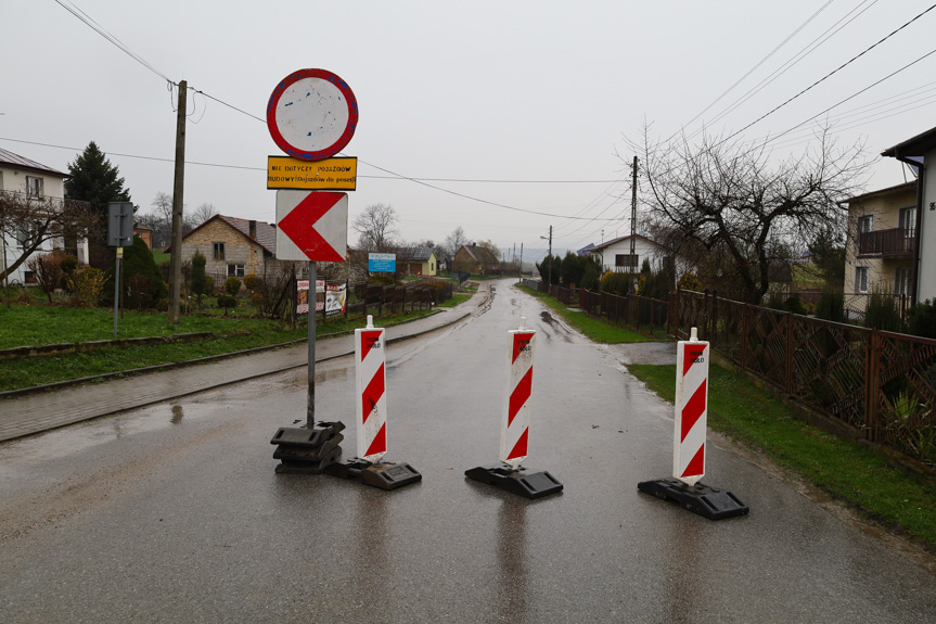 Rozpoczęto przebudowę drogi