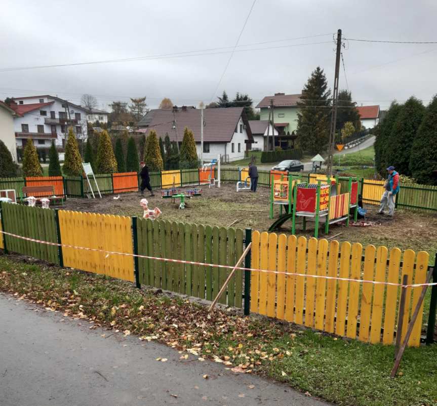 Siłownie plenerowe w Chrząstówce, Jareniówce i Szebniach
