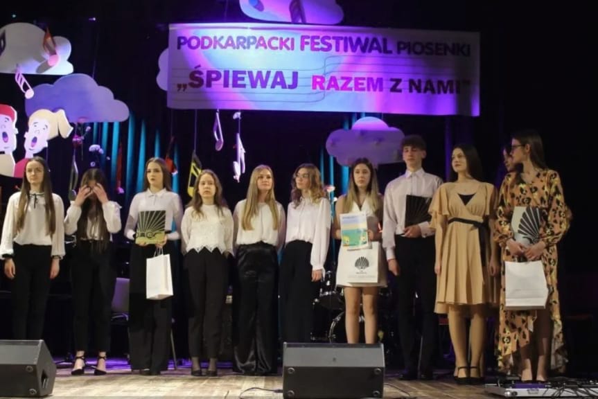 "Śpiewaj razem z nami" – podopieczni JDK nagrodzeni na festiwalu w Przemyślu