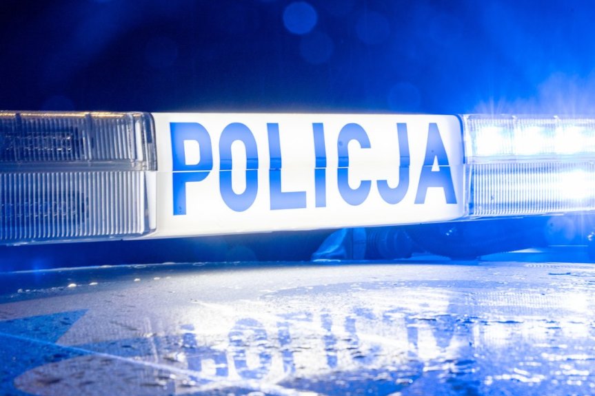 Straciła panowanie nad pojazdem i dachowała - 20-letnia kierująca była nietrzeźwa Straciła panowanie nad pojazdem i dachowała - 20-letnia kierująca była nietrzeźwa