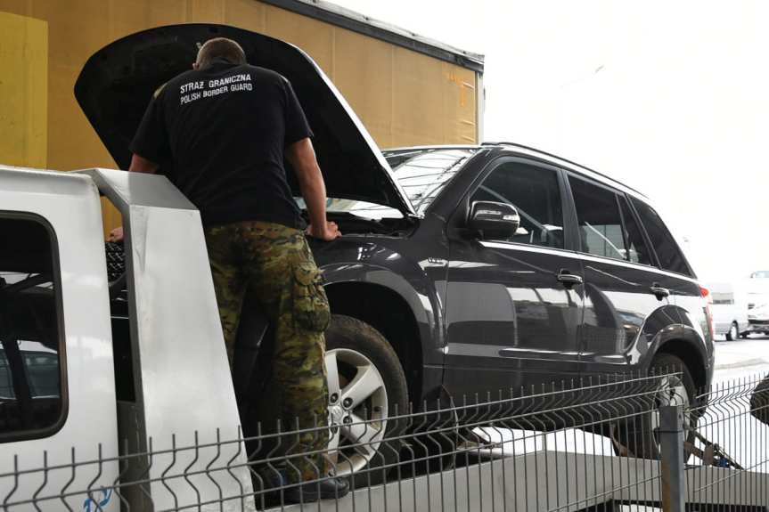 Strażnicy graniczni odzyskali skradzione samochody
