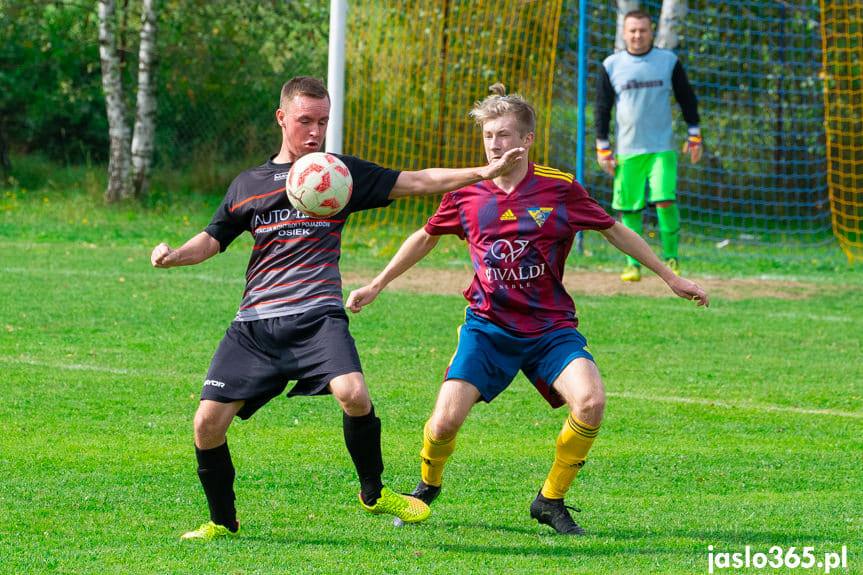 Tęcza Zręcin - Czardasz Osiek Jasielski 2:4