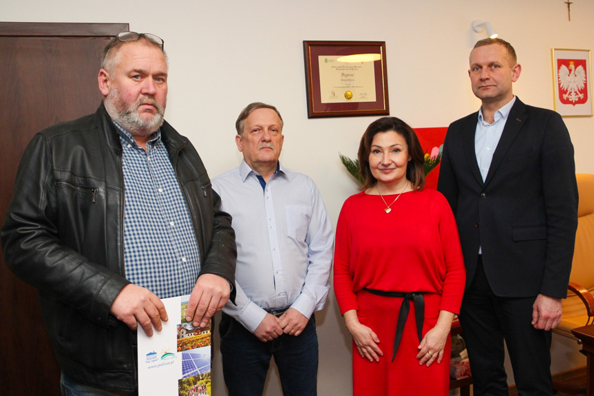 Umowa podpisana. Powstanie pierwszy integracyjny plac zabaw Umowa podpisana. Powstanie pierwszy integracyjny plac zabaw