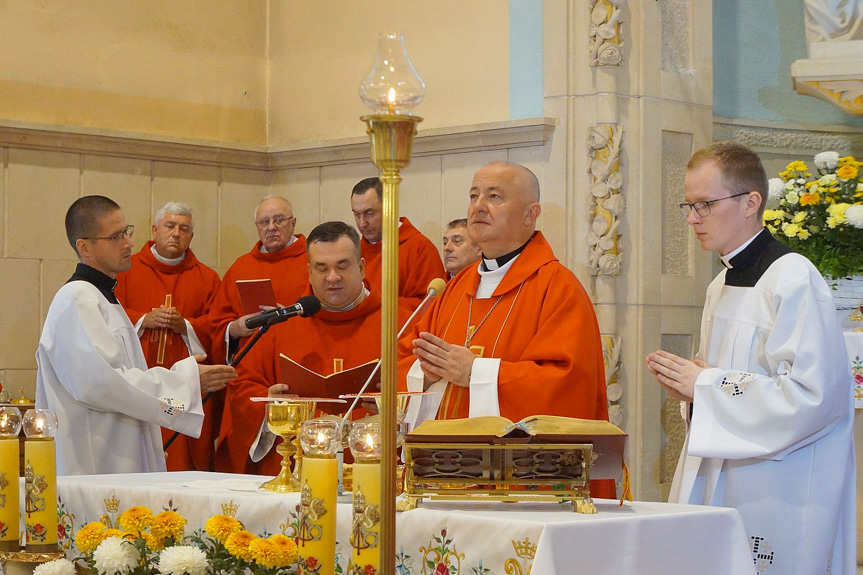 Uroczystości w Dębowcu. Modlono się za chorych i cierpiących