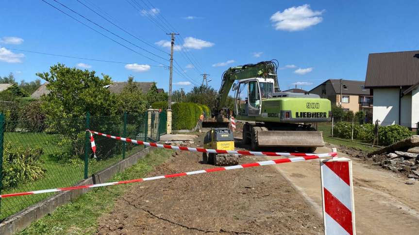 Warzyce. Ciąg dalszy przebudowy gminnej drogi