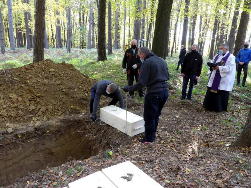 Warzyce. Pochowano szczątki ludzkie znalezione podczas budowy drogi w Jaśle