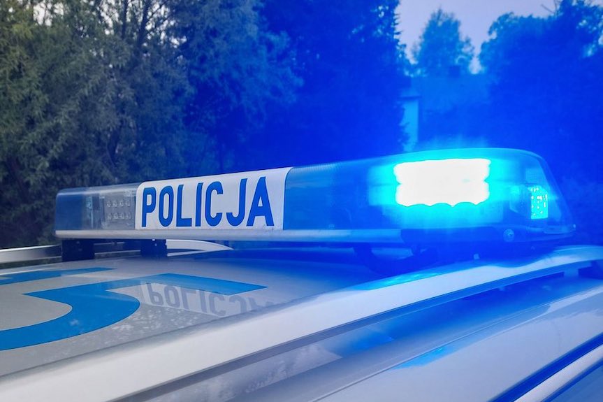 Wypadek w Tyczynie. Zderzenie motocyklisty z samochodem Wypadek w Tyczynie. Zderzenie motocyklisty z samochodem