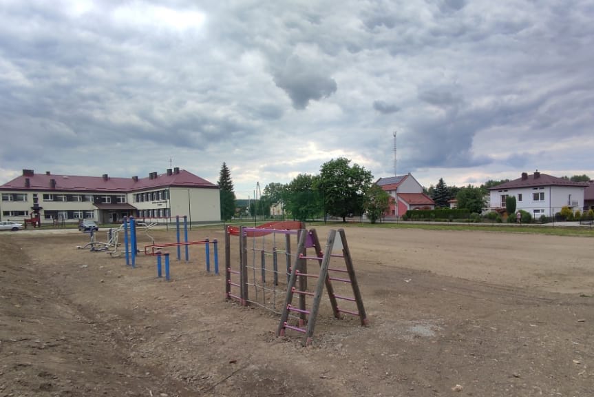 Zakończyła się przebudowa boiska w Czeluśnicy