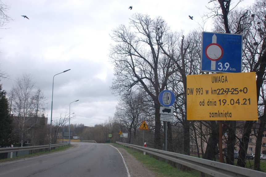 Zamknięta droga z Nowego Żmigrodu do Pielgrzymki