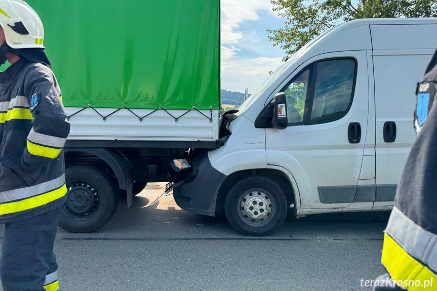Zderzenie trzech samochodów na DK991 Zderzenie trzech samochodów na DK991
