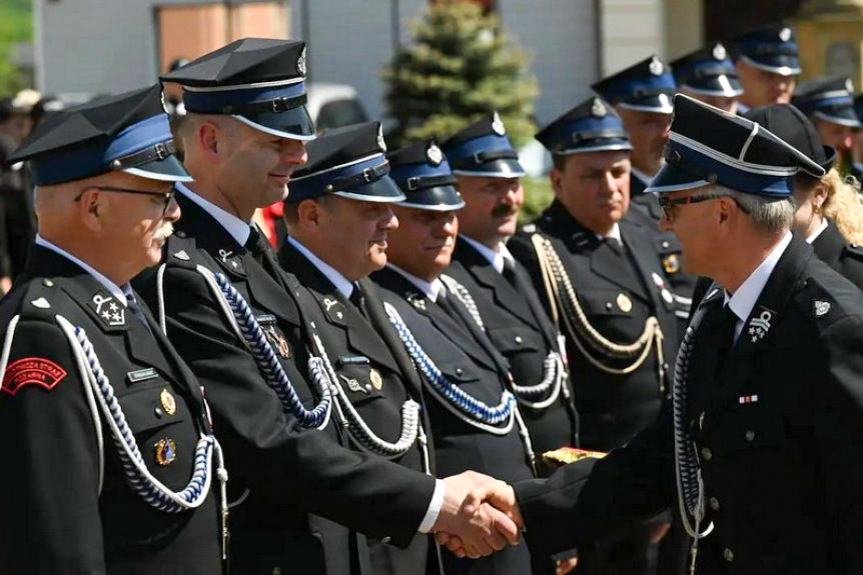 Złoty medal dla policjanta z Krosna. Pomaga nie tylko w mundurze Złoty medal dla policjanta z Krosna. Pomaga nie tylko w mundurze
