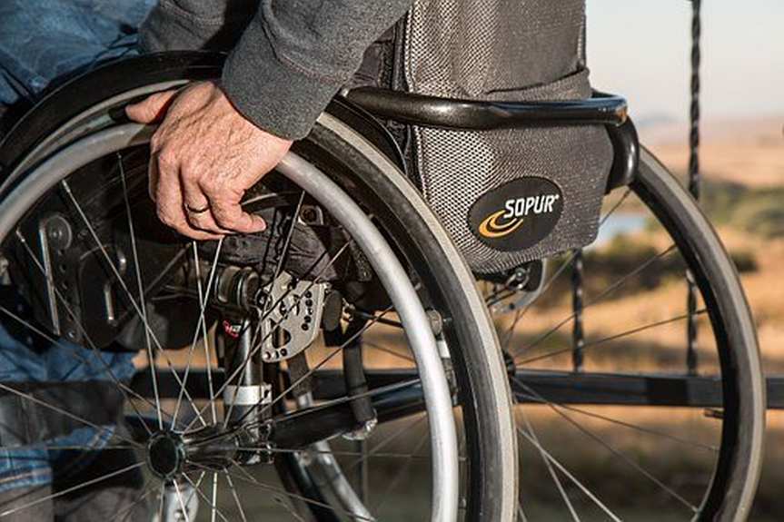 ZUS-PFRON: nowy informator dla osób z niepełnosprawnością