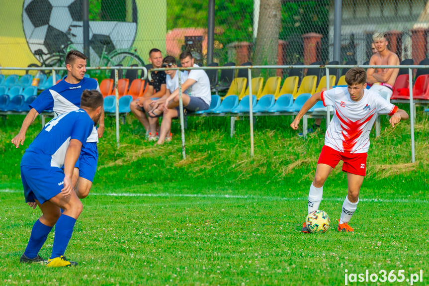 Tajfun Łubno Szlacheckie - Jasiołka Hankówka-Brzyszczki 4:3