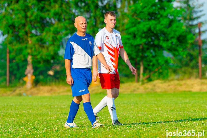 Tajfun Łubno Szlacheckie - Jasiołka Hankówka-Brzyszczki 4:3