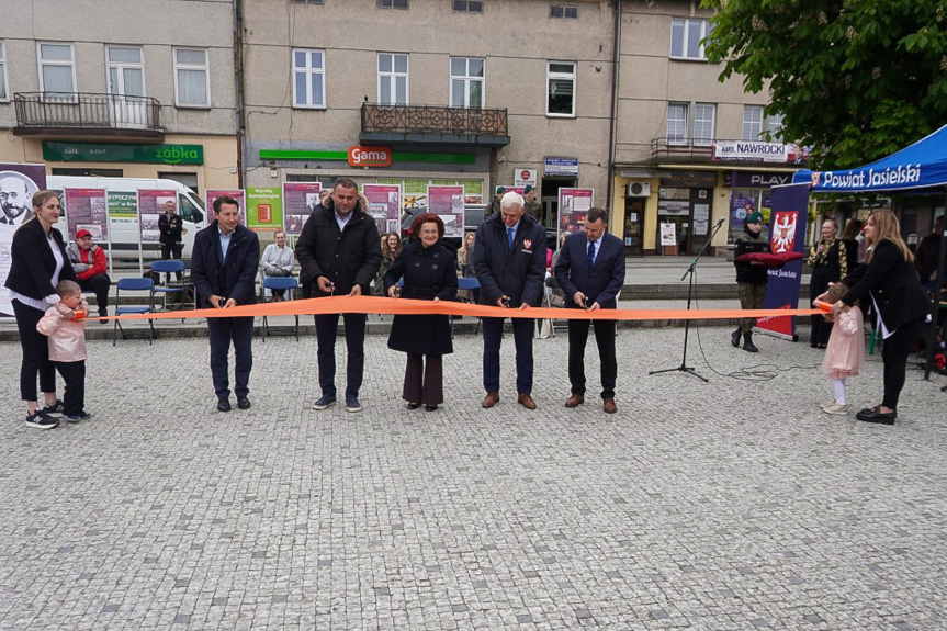 Dzień pełen uśmiechów i refleksji. Godność w Jaśle była najważniejsza