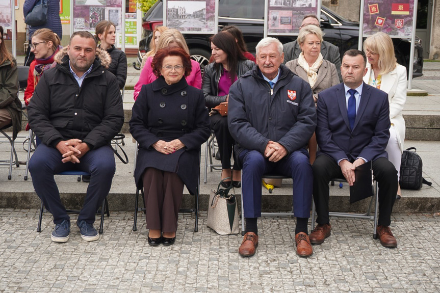 Dzień pełen uśmiechów i refleksji. Godność w Jaśle była najważniejsza