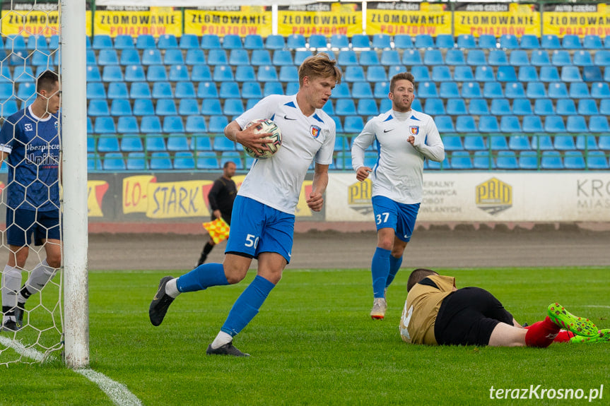 GKS Team 17 Szebnie - K.S. Karpaty Krosno 0:11