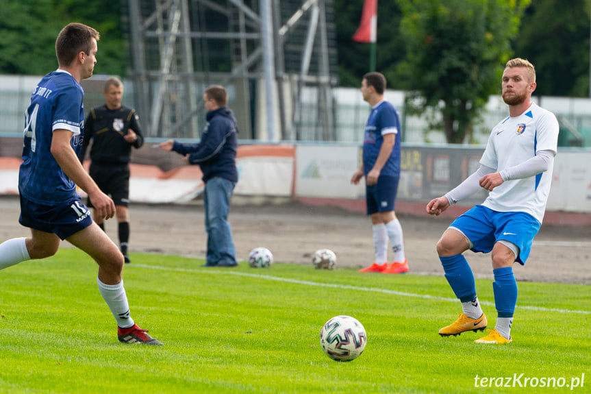 GKS Team 17 Szebnie - K.S. Karpaty Krosno 0:11