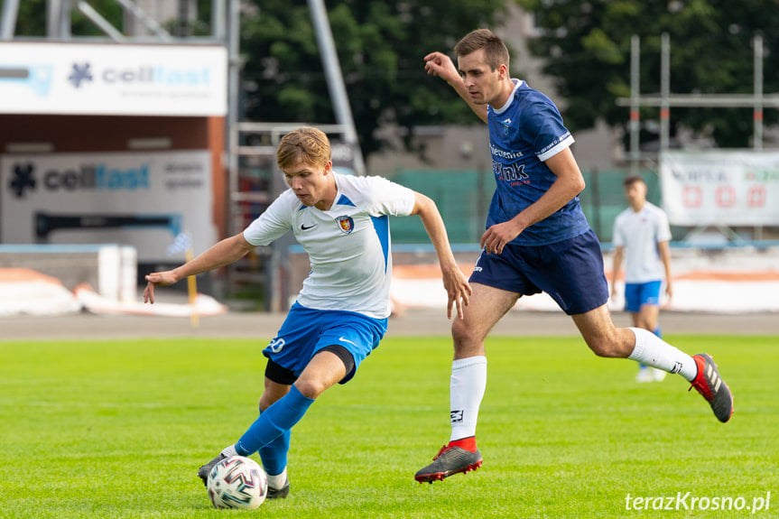 GKS Team 17 Szebnie - K.S. Karpaty Krosno 0:11